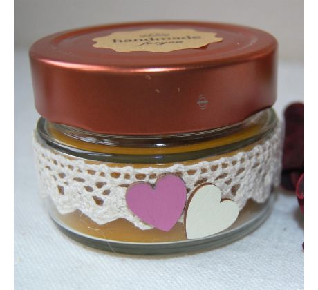 Sviečka v malom sklenom poháriku