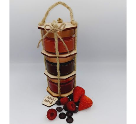 Drevený stojan - ochutené pastované medíky s malinami, jahodami a kakaom copy